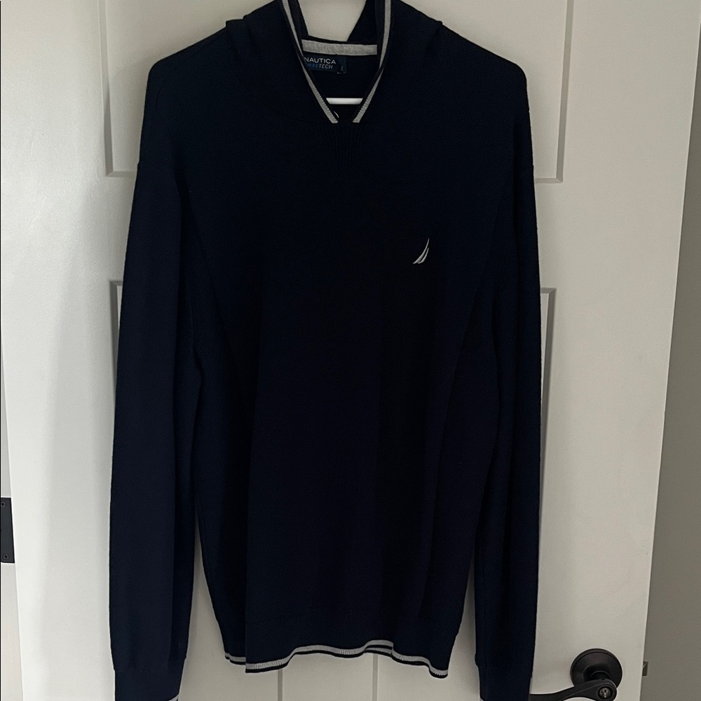 Nautica Men's V-Neck Sweater in Deep Blue